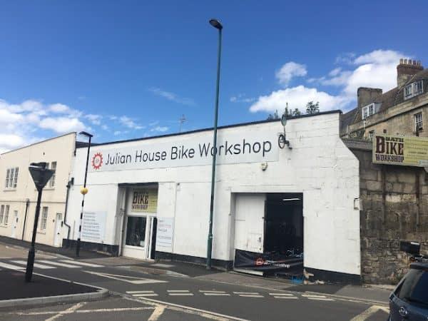 Negocio Julian House Bike Workshop - Bath