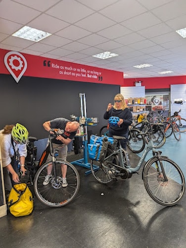 Negocio Velohub (Uk) Bike Rental & Tours